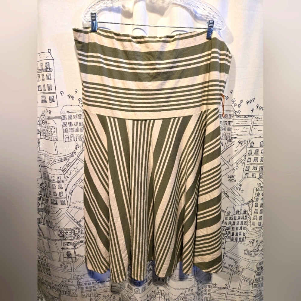 NWT Women's Maurices Green/Off White Stripe Dress Size 3